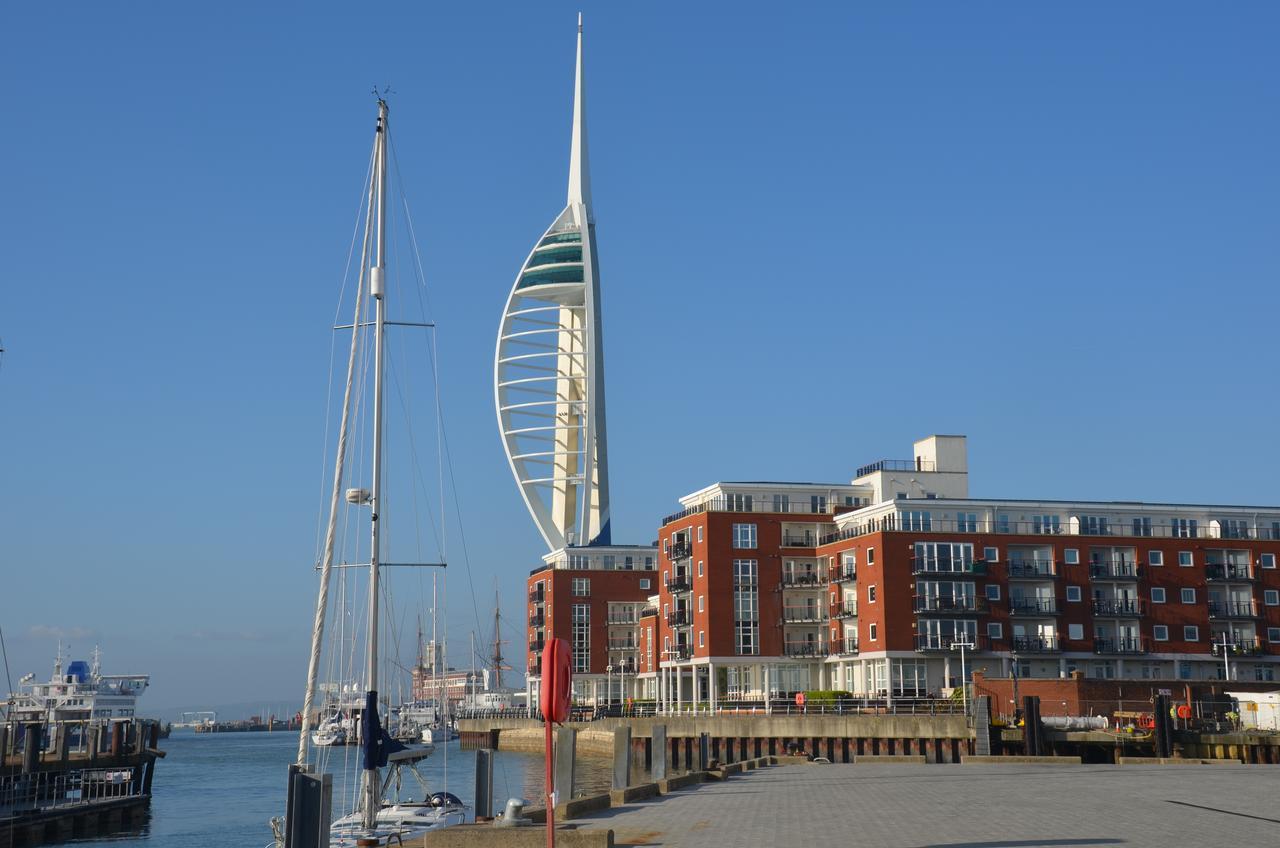Lady Hamilton Inn Portsmouth Exterior photo